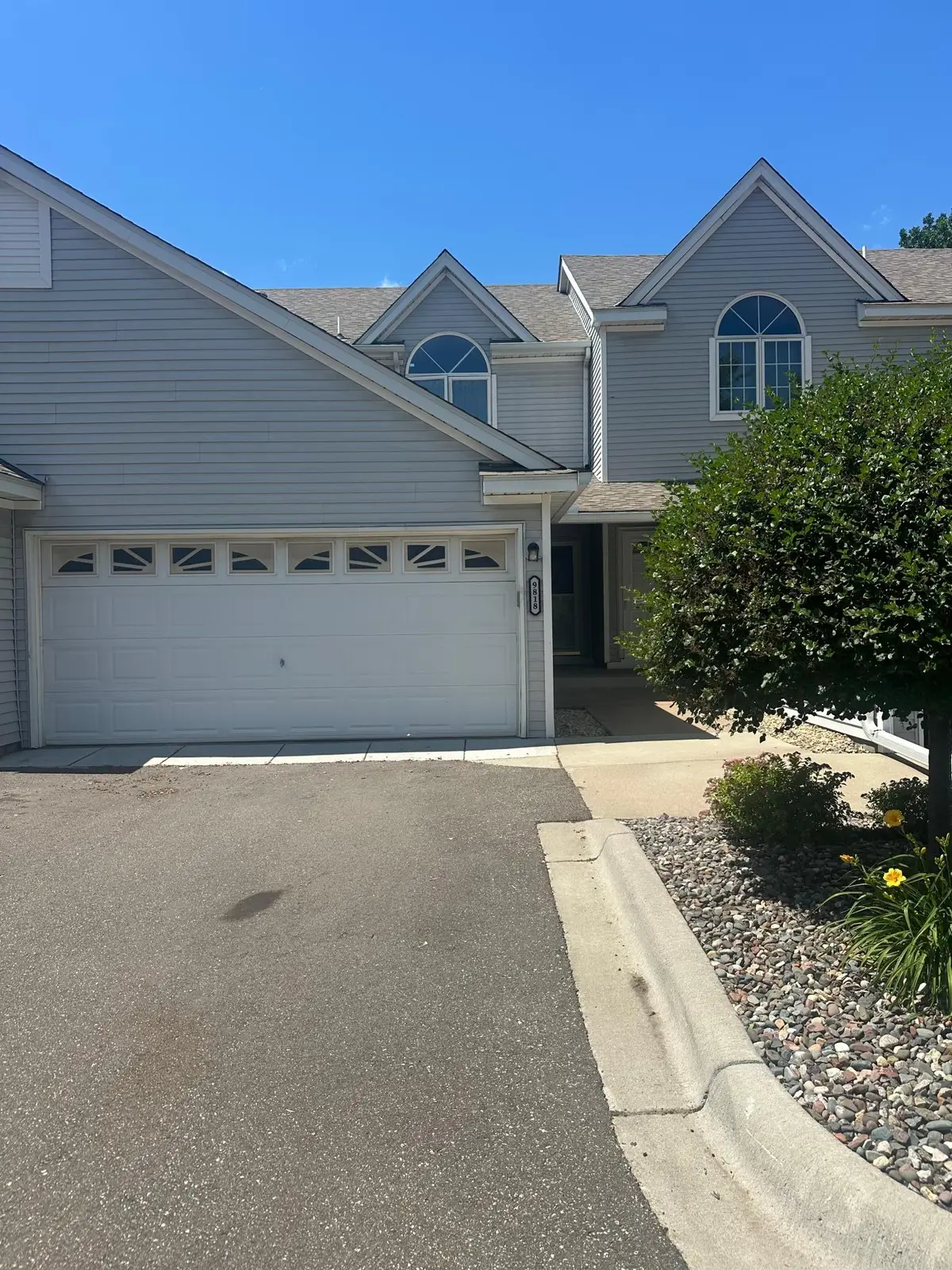 9818 Palm Street Nw, Coon Rapids, MN 55433 - #1