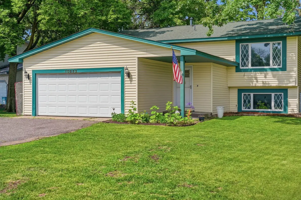 10982 Robinson Drive Nw, Coon Rapids, MN 55433 - #1
