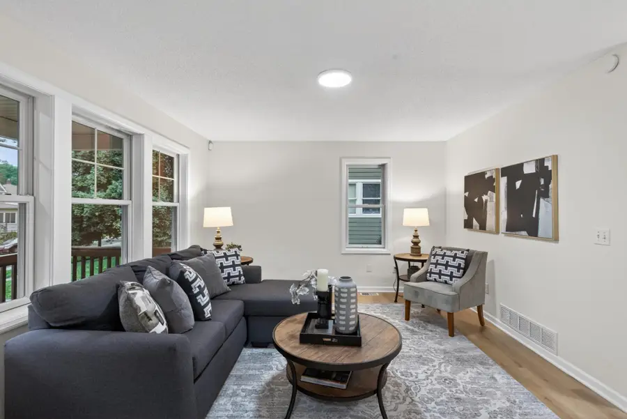 2210 Irving Avenue N, Minneapolis, MN 55411 - #2