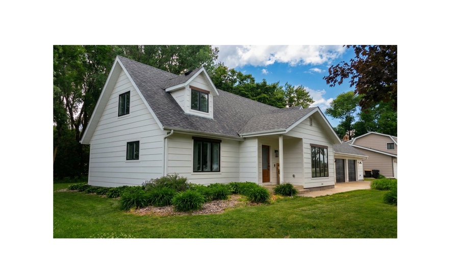 817 17th Street, Windom, MN 56101 - #2