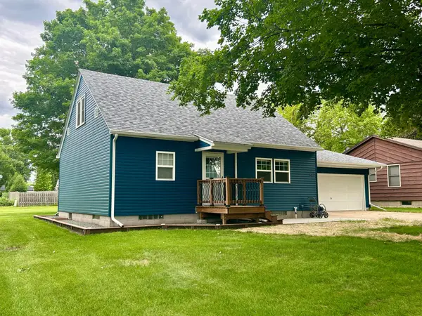 512 8th Street, Gaylord, MN 55334