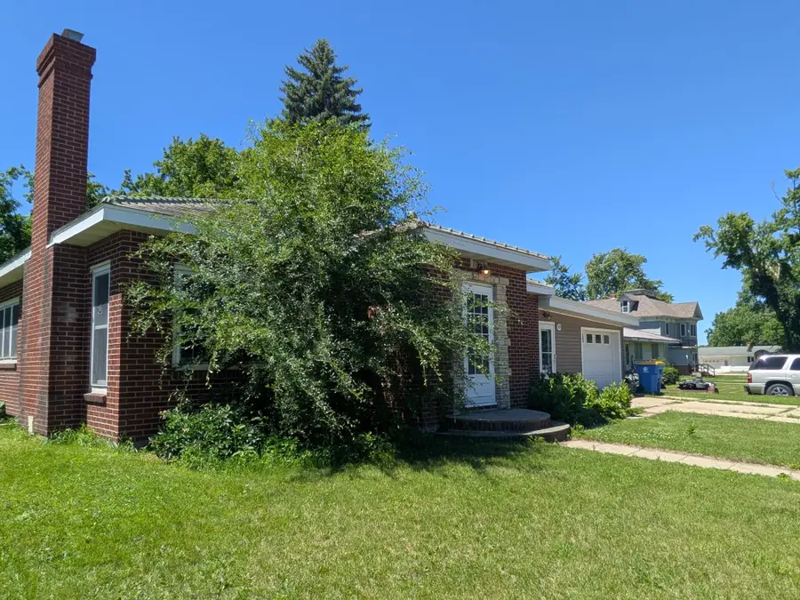 705 Marshall Avenue, Henning, MN 56551 - #2