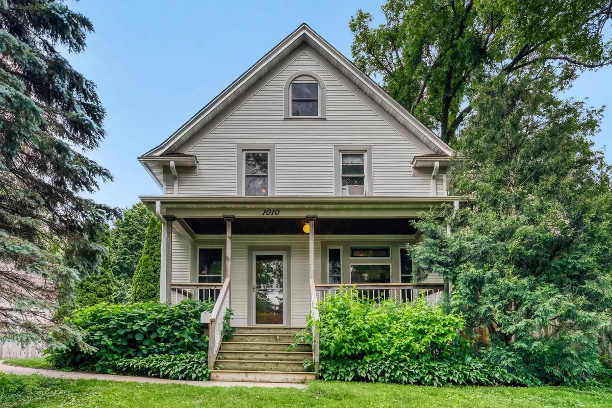 1010 Burns Avenue, Saint Paul, MN 55106 - #1