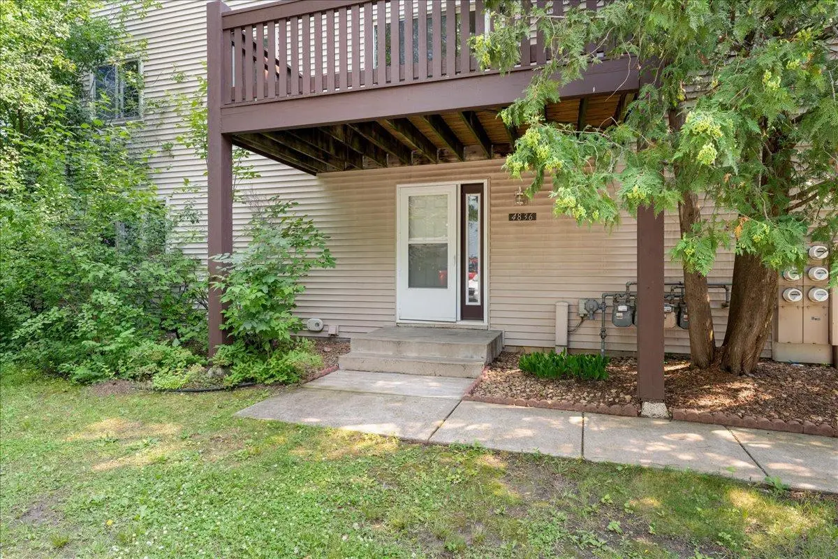 4836 Grenwich Trail N, Oakdale, MN 55128 - #1