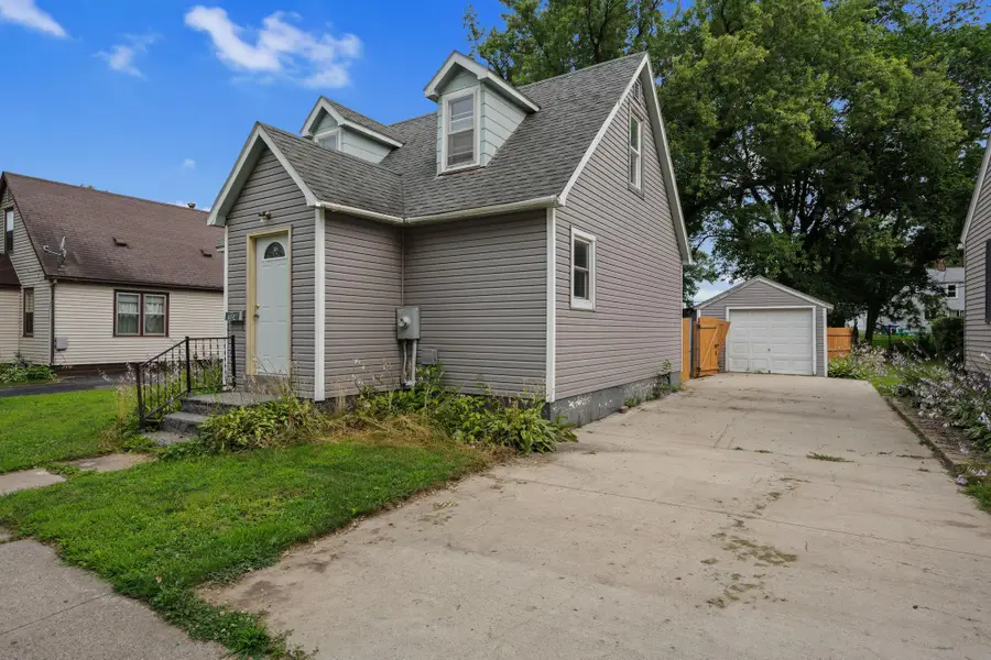 1304 10th Avenue Nw, Austin, MN 55912 - #2