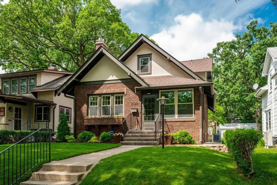 2100 31st Avenue S, Minneapolis, MN 55406 - #2
