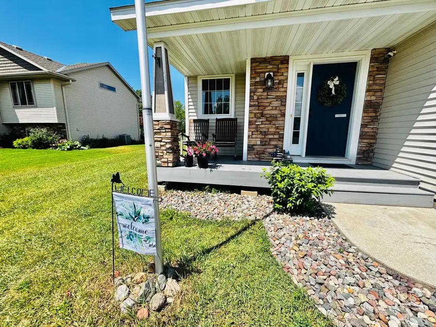 4399 87th Street Ne, Monticello, MN 55362 - #3