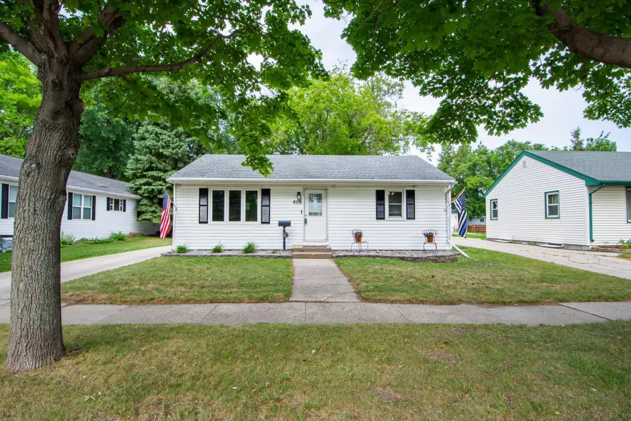 805 13th Street N, Moorhead, MN 56560 - #2