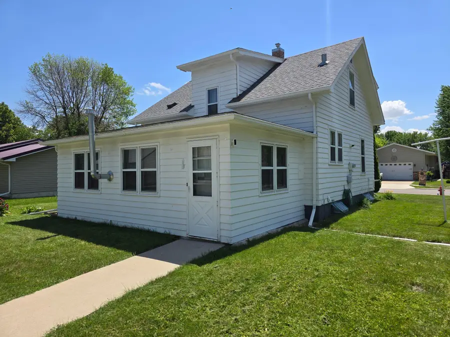 1601 Murray Avenue, Worthington, MN 56187 - #3