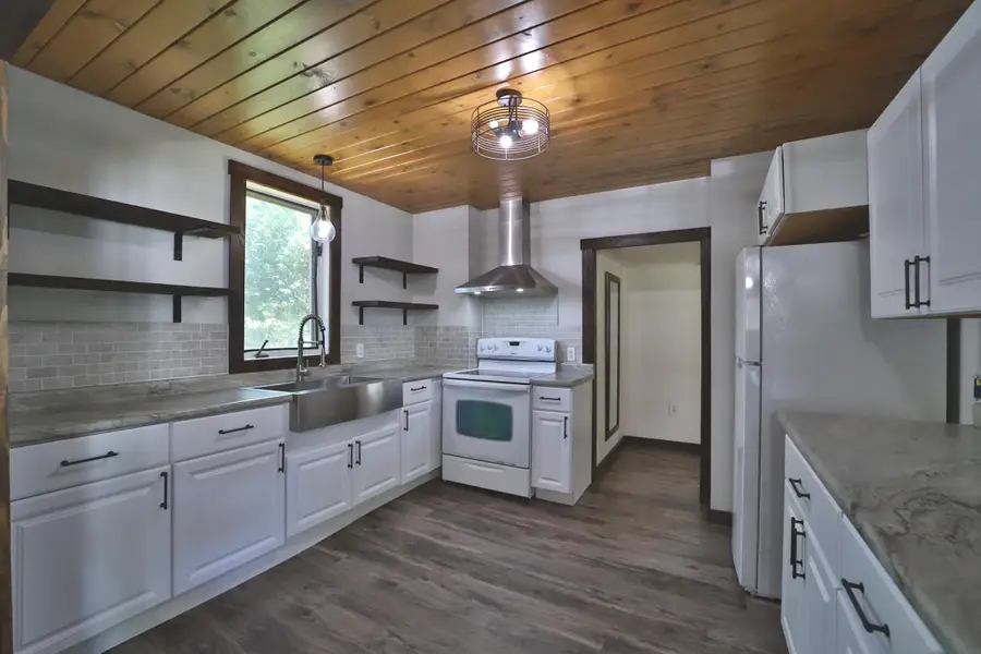 413 1st Street Sw, Crosby, MN 56441 - #2