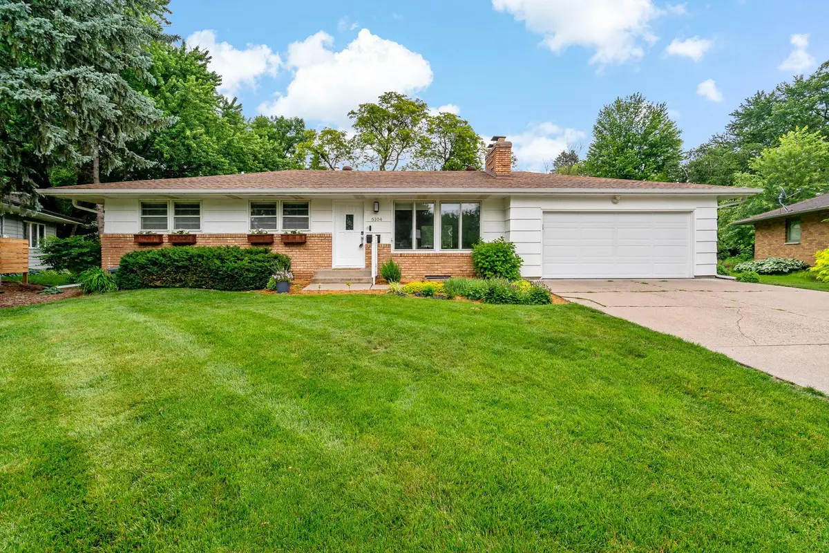 5104 Duggan Plaza, Edina, MN 55439 - #1