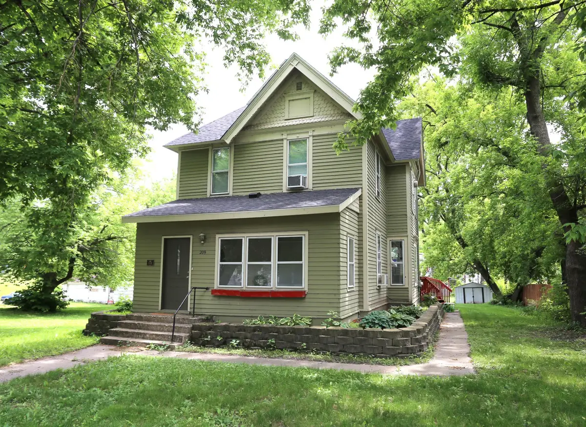 209 4th Street E, Carver, MN 55315 - #1