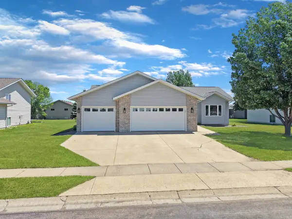 211 Rainbow Drive, Marshall, MN 56258