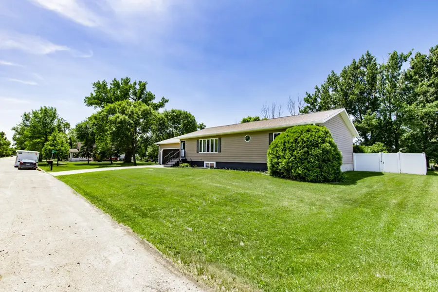 501 1st Street Nw, Hillsboro, ND 58045 - #3