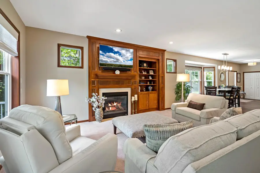 15305 Stonewood Court, Burnsville, MN 55306 - #3