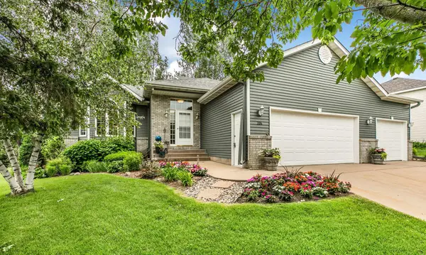 706 Erickson Court, Sauk Rapids, MN 56379