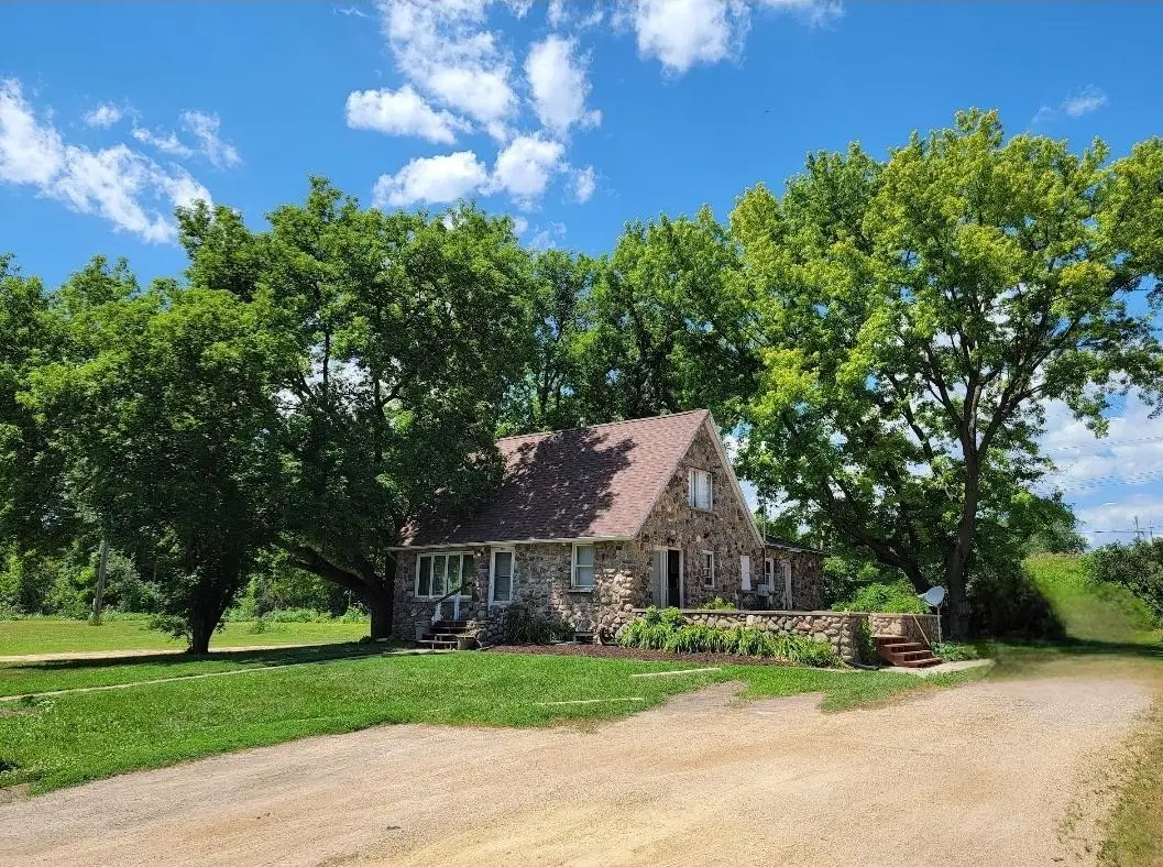 802 Le Hillier Street, Mankato, MN 56001 - #1