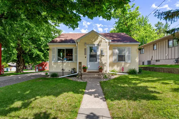 305 2nd Street, Cleveland, MN 56017