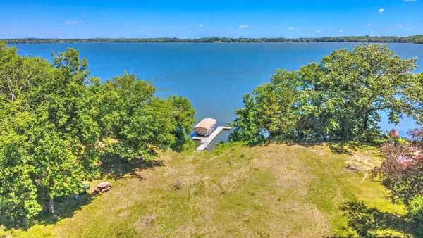 000 Upsala Lane, Hutchinson, MN 55350