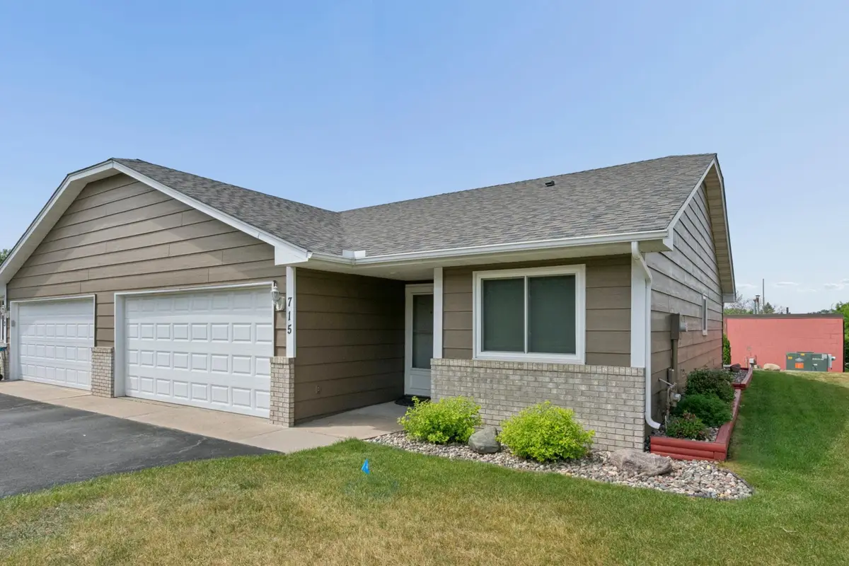 715 Auburn Place Nw, Elk River, MN 55330 - #1