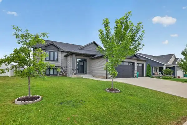 4268 NW Genevieve Place Nw, Rochester, MN 55901