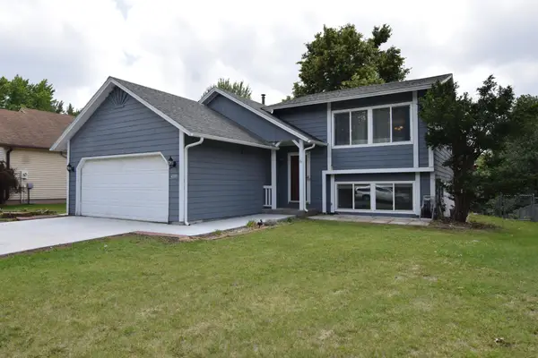 4743 Ridgewind Trail, Eagan, MN 55122