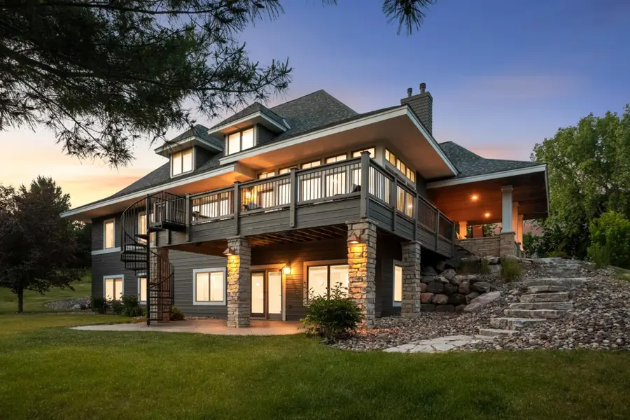 914 Jewel Avenue N, Lake Elmo, MN 55042 - #2