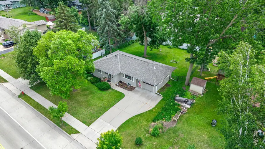 512 Woodley Street E, Northfield, MN 55057 - #2