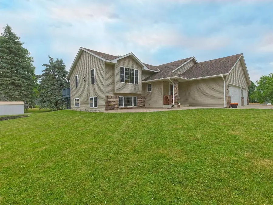 561 Kingsley Street S, Winsted, MN 55395 - #2