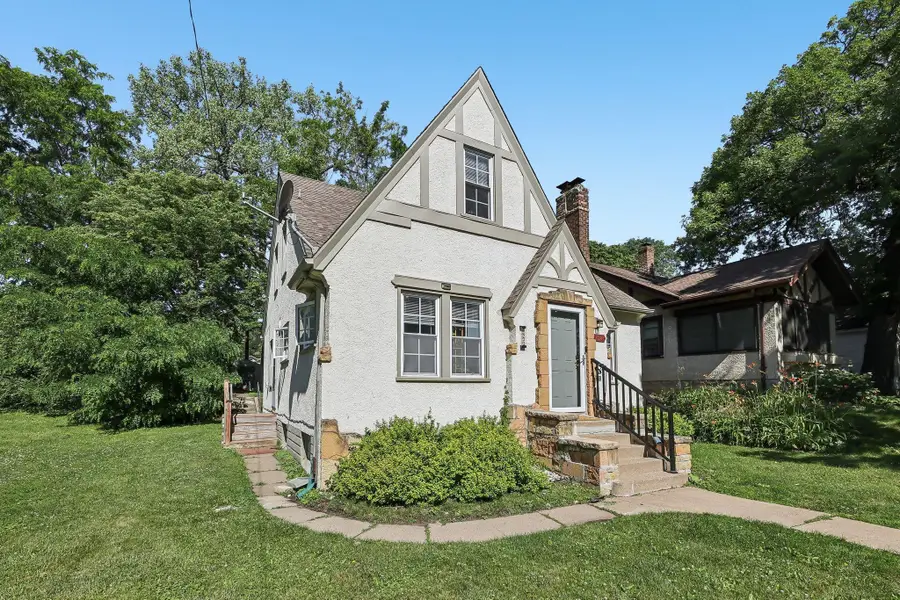2923 Upton Avenue N, Minneapolis, MN 55411 - #2