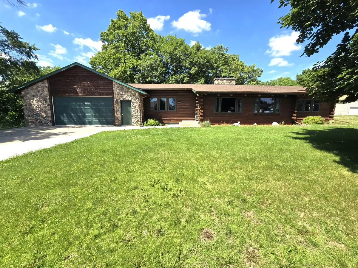 830 W Church Street, Belle Plaine, MN 56011 - #1