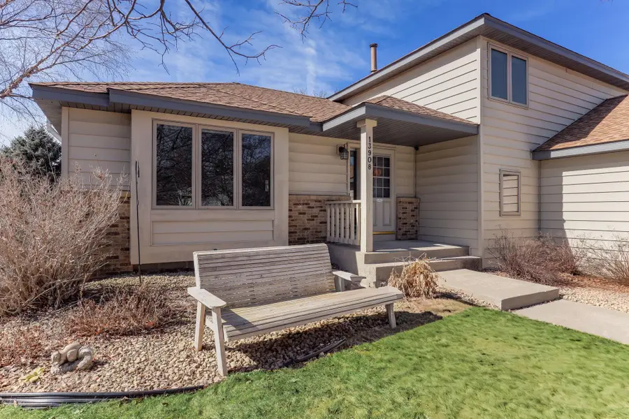 13908 York Avenue S, Burnsville, MN 55337 - #2