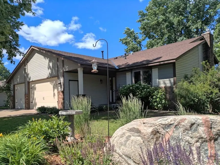 8427 Cooper Way, Inver Grove Heights, MN 55076 - #2