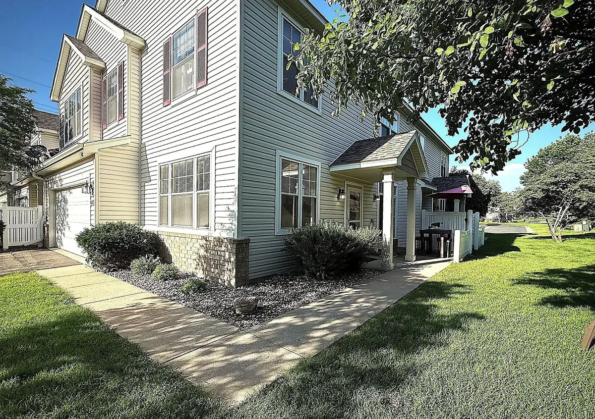868 Princeton Avenue, Shakopee, MN 55379 - #1