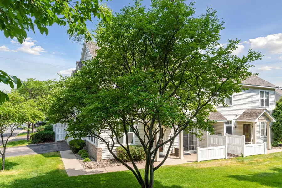 868 Princeton Avenue, Shakopee, MN 55379 - #2