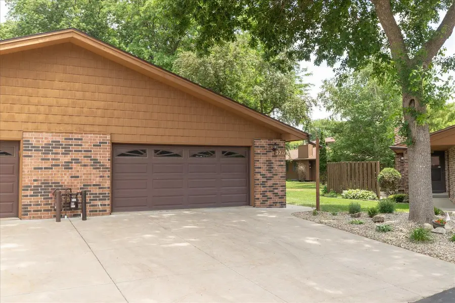 2211 Baihly Court Sw, Rochester, MN 55902 - #2