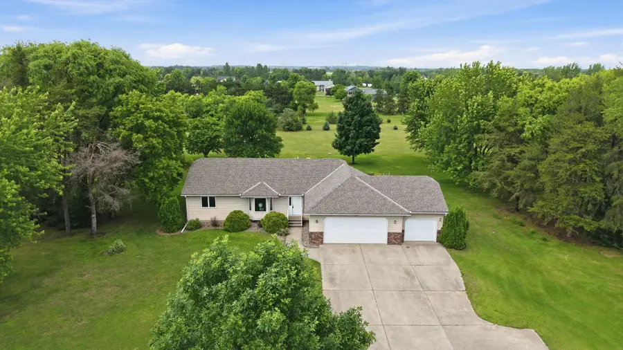1850 E 49th Street Se, Saint Cloud, MN 56304 - #2