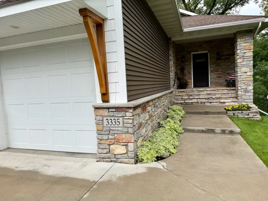 3335 Victoria Street N, Shoreview, MN 55126 - #2