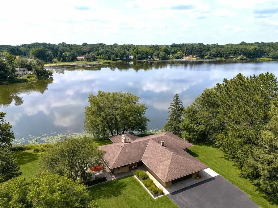 19 Dove Lane, North Oaks, MN 55127 - #2
