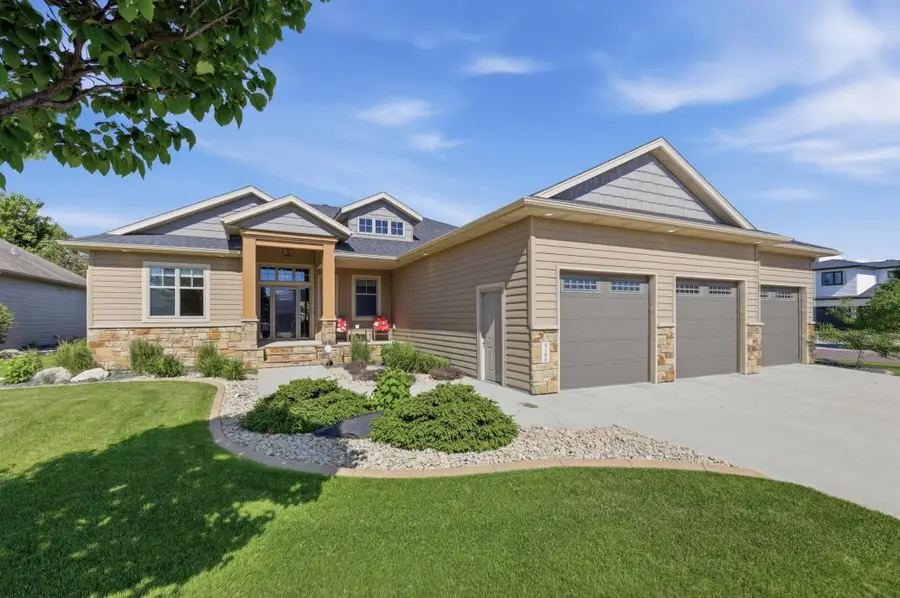 4186 Furnberg Place S, Fargo, ND 58104 - #2