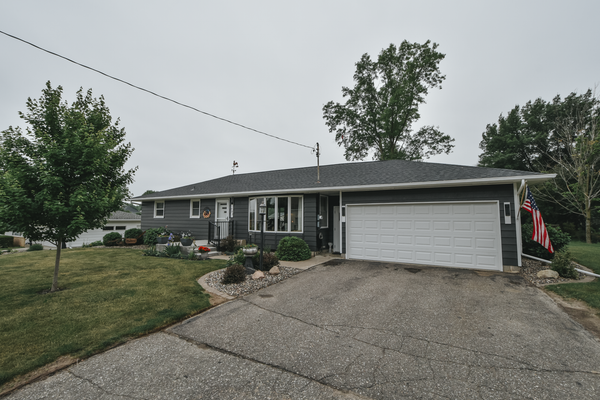 703 3rd Avenue, Goodhue, MN 55027