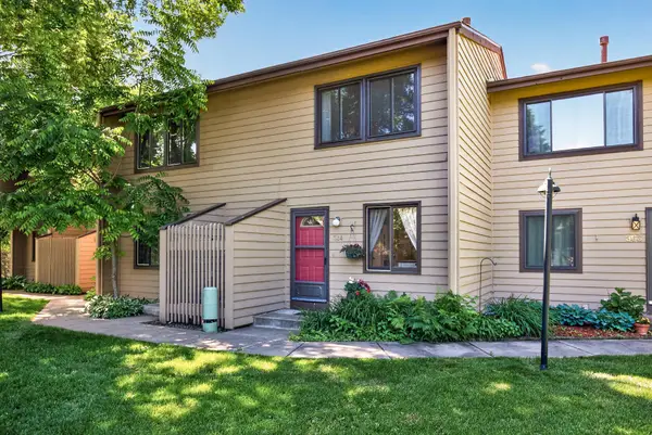 364 W Eagle Lake Drive, Maple Grove, MN 55369