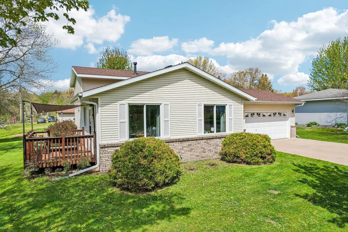 931 Chestnut Street, Taylors Falls, MN 55084 - #1