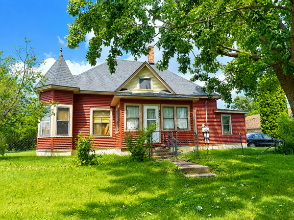 420 W Jackson Street, Parkers Prairie, MN 56361
