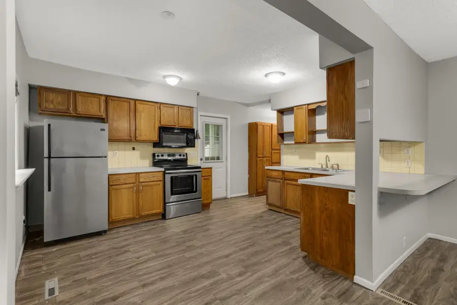 305 Lawson Avenue E, Saint Paul, MN 55130 - #2
