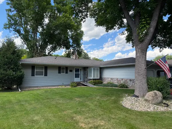 1109 Jefferson Avenue, Marshall, MN 56258