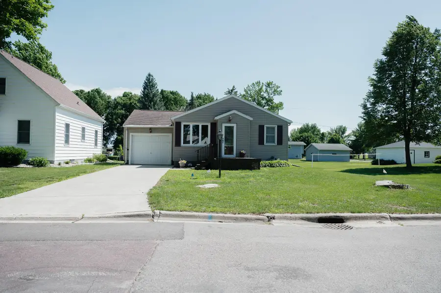 430 Birch Street E, Trimont, MN 56176 - #3