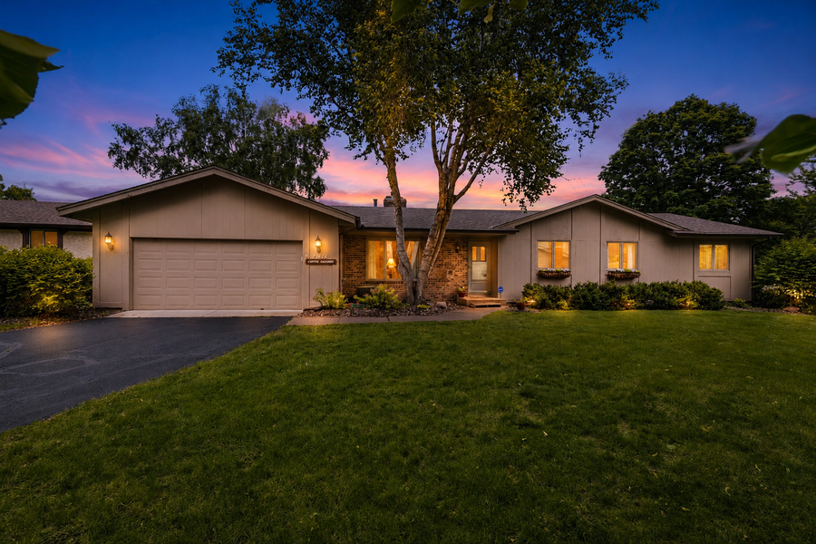 7474 Saratoga Drive, Chanhassen, MN 55317 - #2