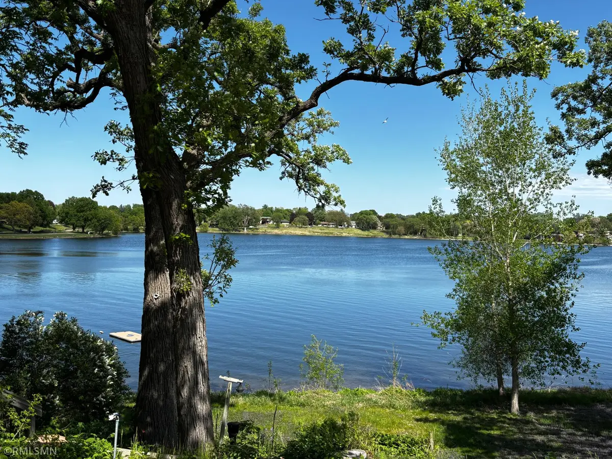 3940 Lake Curve Avenue N, Robbinsdale, MN 55422 - #1