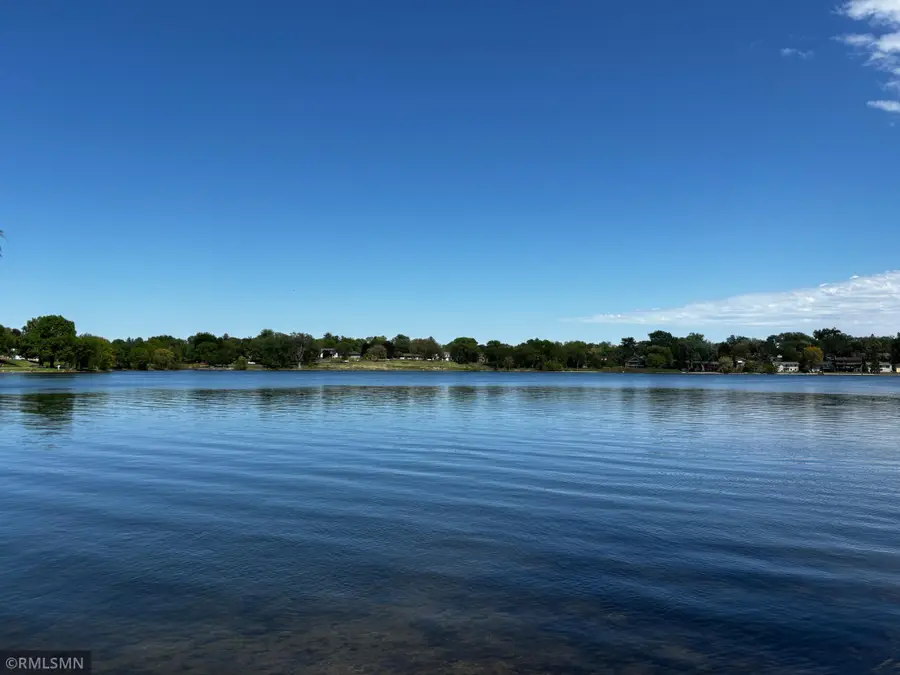 3940 Lake Curve Avenue N, Robbinsdale, MN 55422 - #2